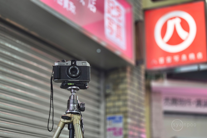 ペンタックス PENTAX 17 イチナナを使ってみました ／ 高槻の夜